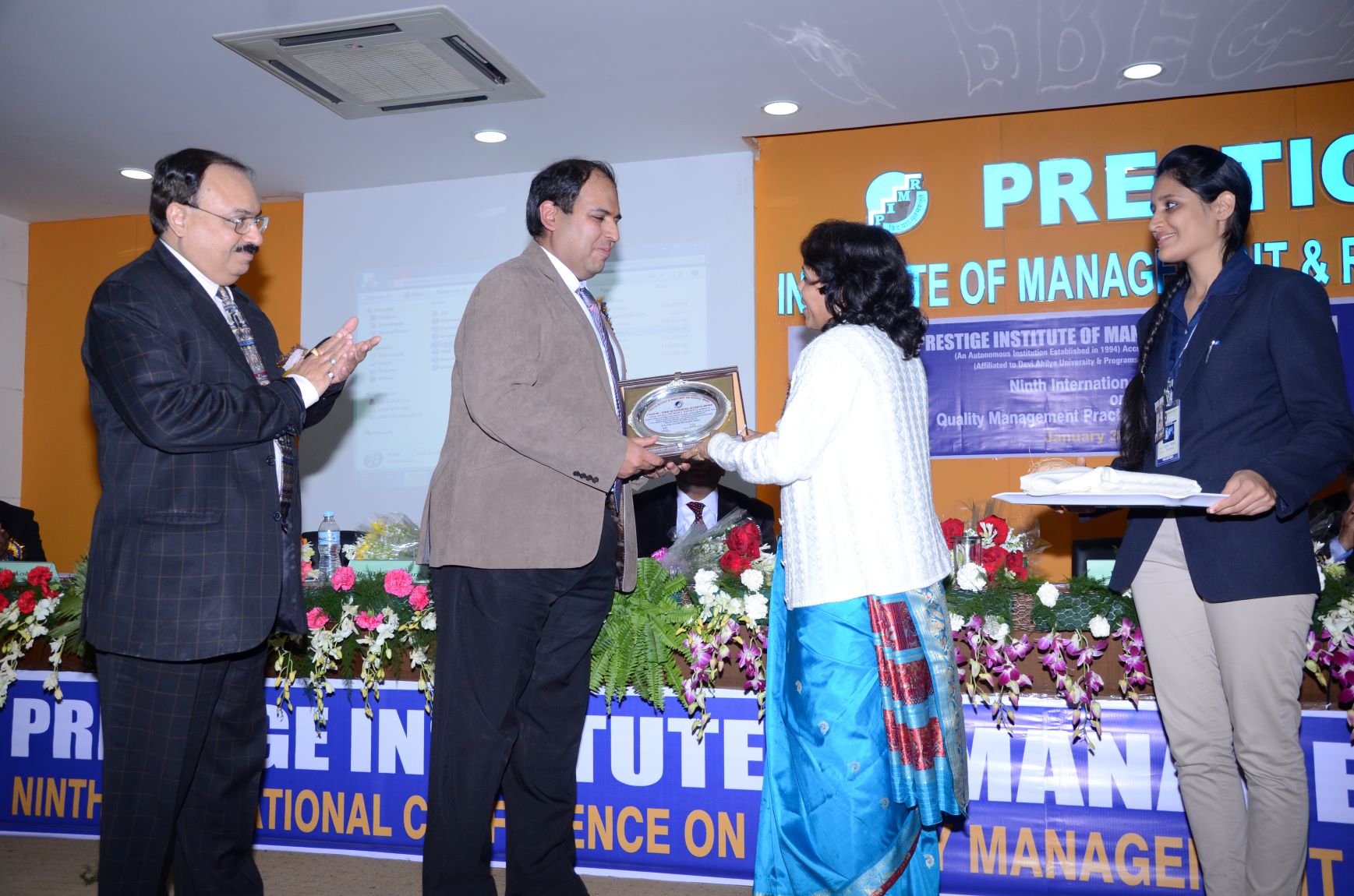 Mr. Mihir S.Merchant, Dy.CEO, Permali Wallace receiving PIMR Outstanding Alumnus Award' February 2015